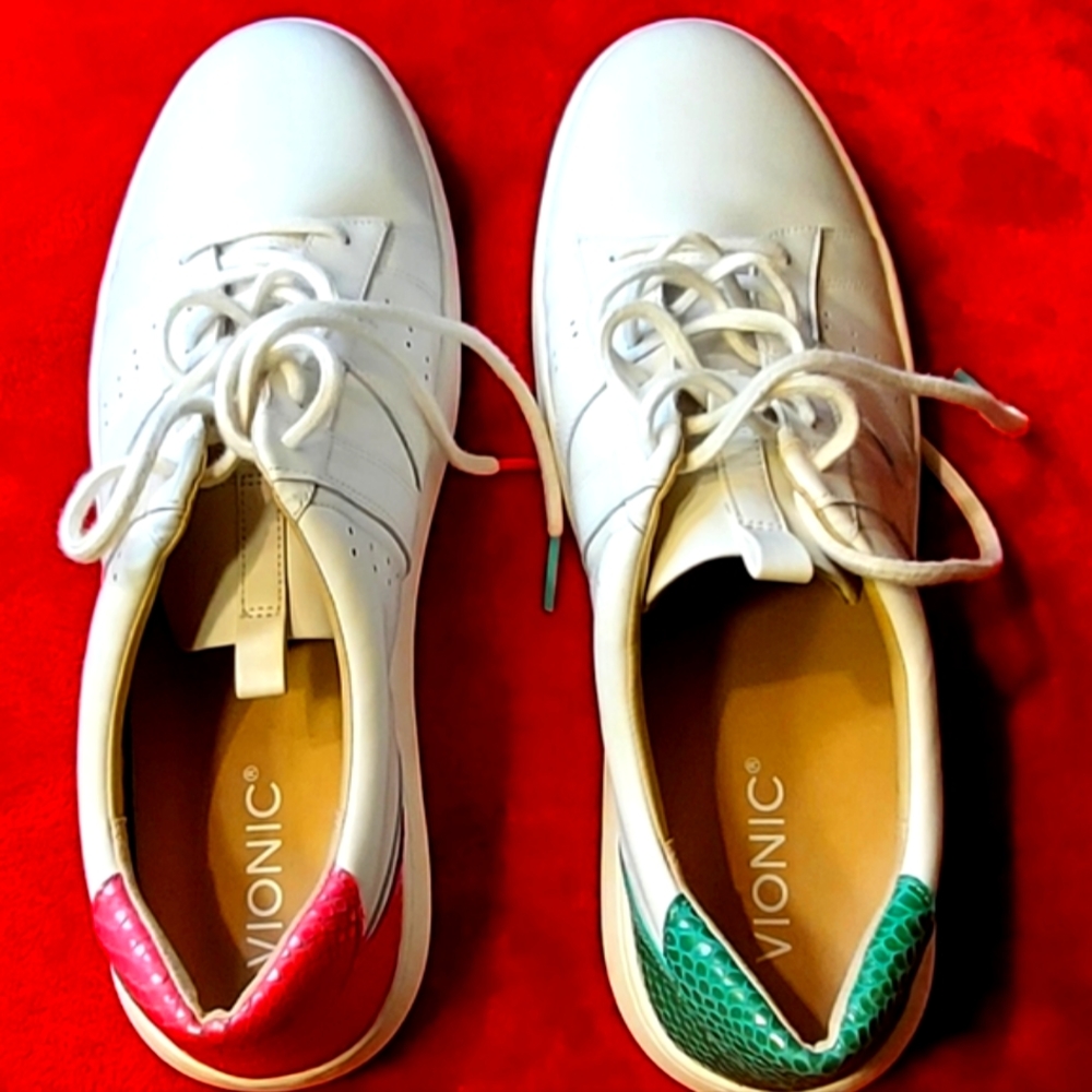 Vionic sneakers 👟 - Picture 4 of 7
